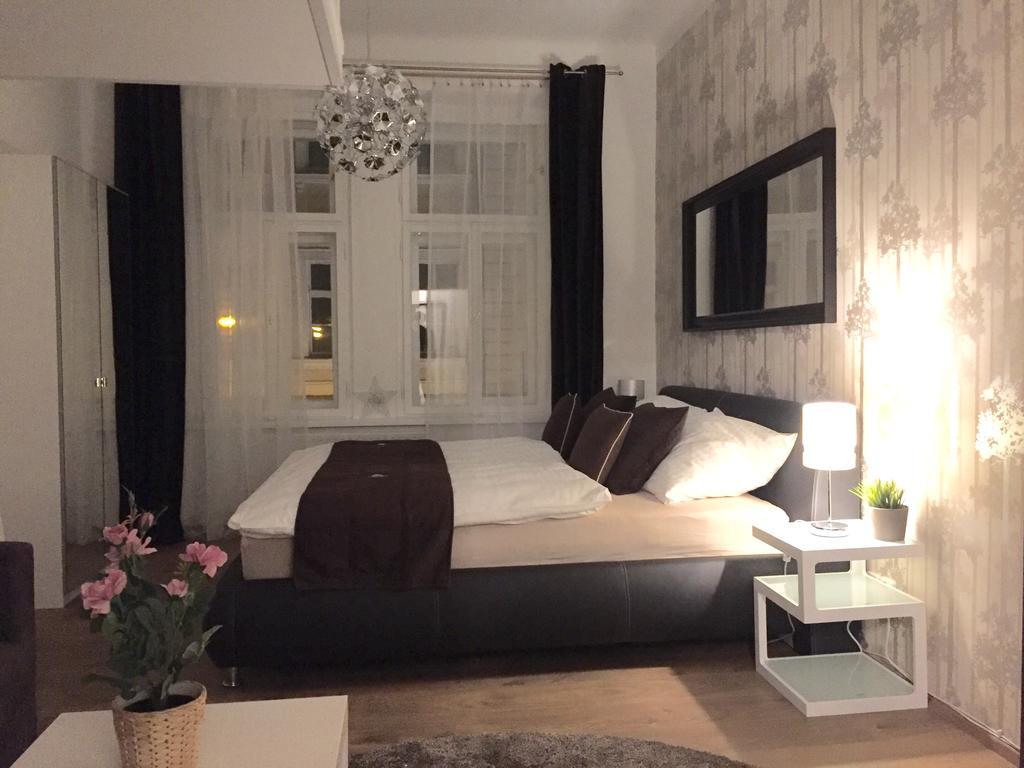 Beautiful Apartments In Прага Экстерьер фото