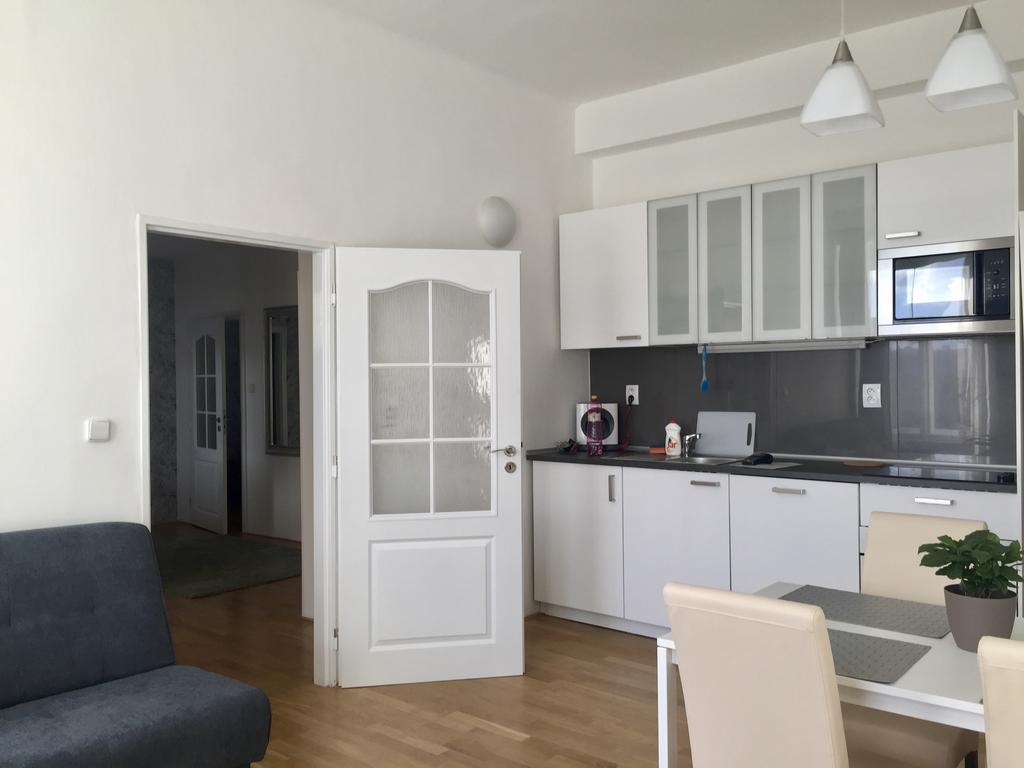 Beautiful Apartments In Прага Экстерьер фото