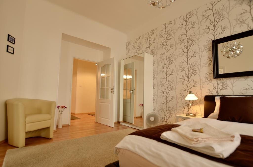 Beautiful Apartments In Прага Экстерьер фото